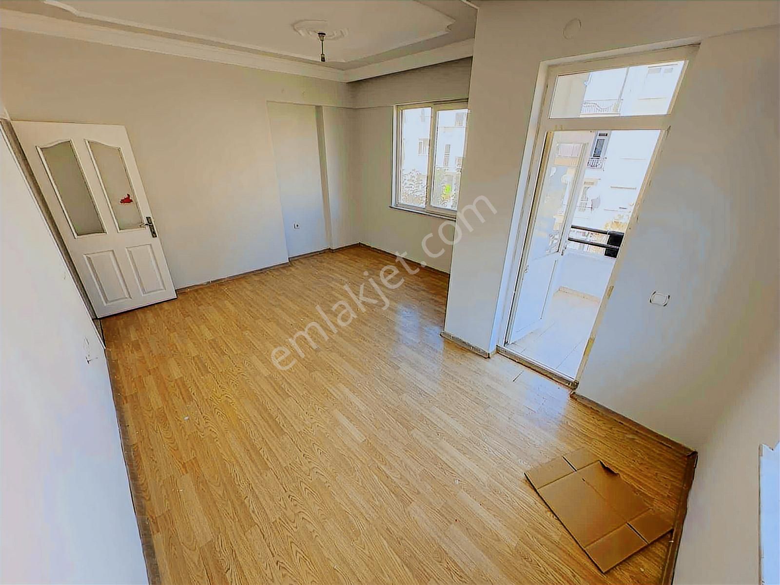 Konuksever Mahallesinde Masrafsız Arakat 2+1 Daire - Görsel 16