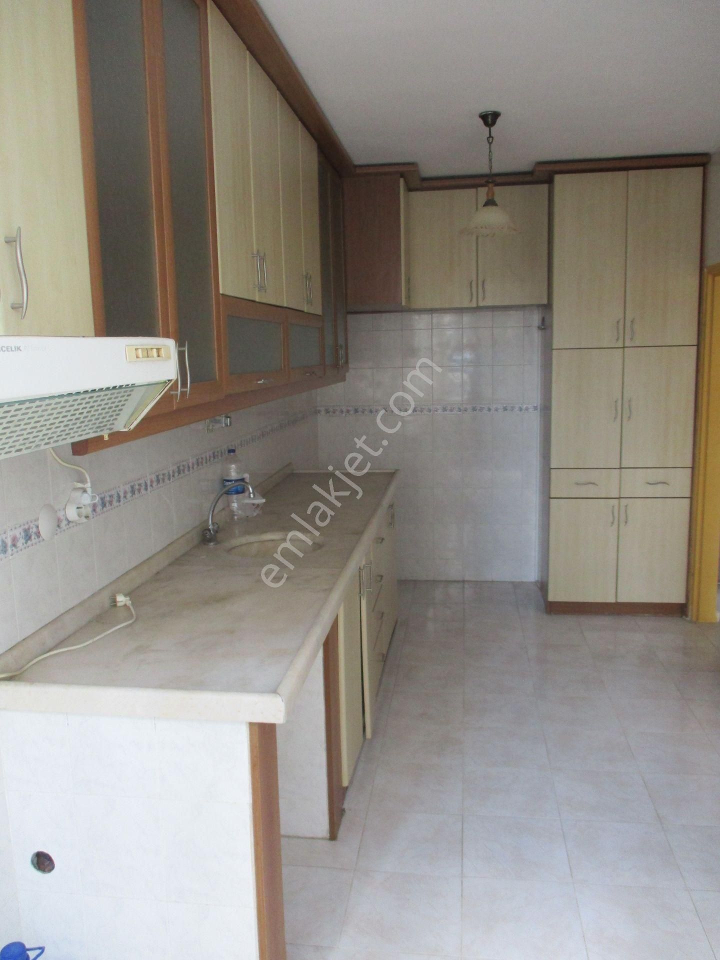 Kenan Evren Bulvarına Yakın Cepheleri Full Açık 3+1 Kapalı Mutfaklı Masrafsız Daire - Görsel 26