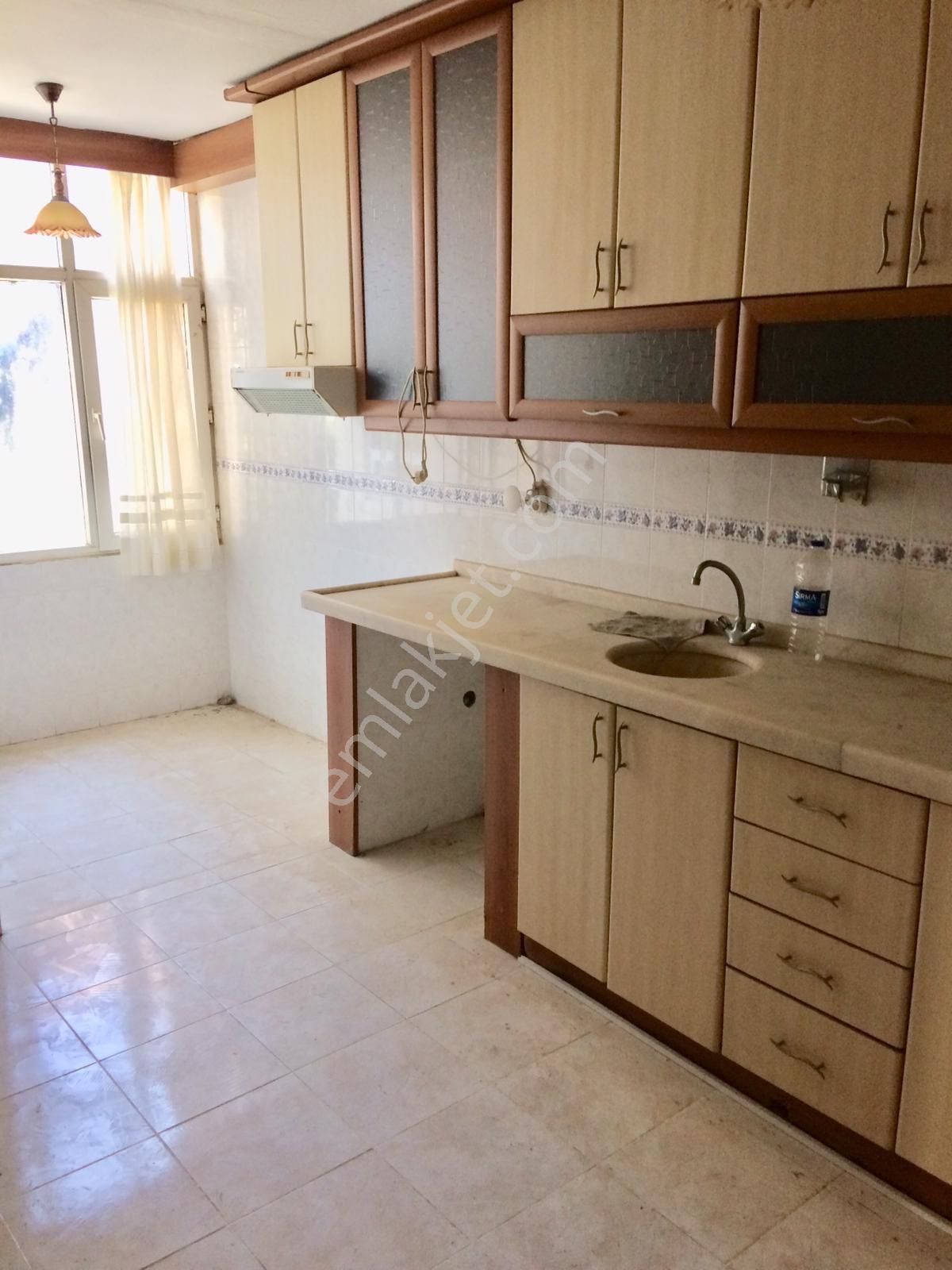 Kenan Evren Bulvarına Yakın Cepheleri Full Açık 3+1 Kapalı Mutfaklı Masrafsız Daire - Görsel 15