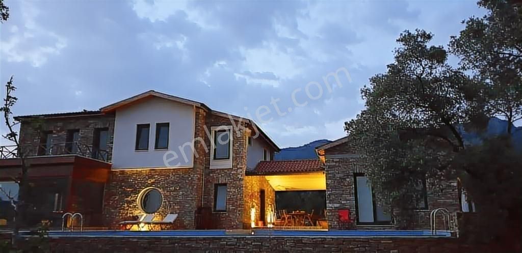 Köyceğiz Zeytinalanında 6 Dönüm İçinde Muhteşem Havuzlu Villa - Görsel 22