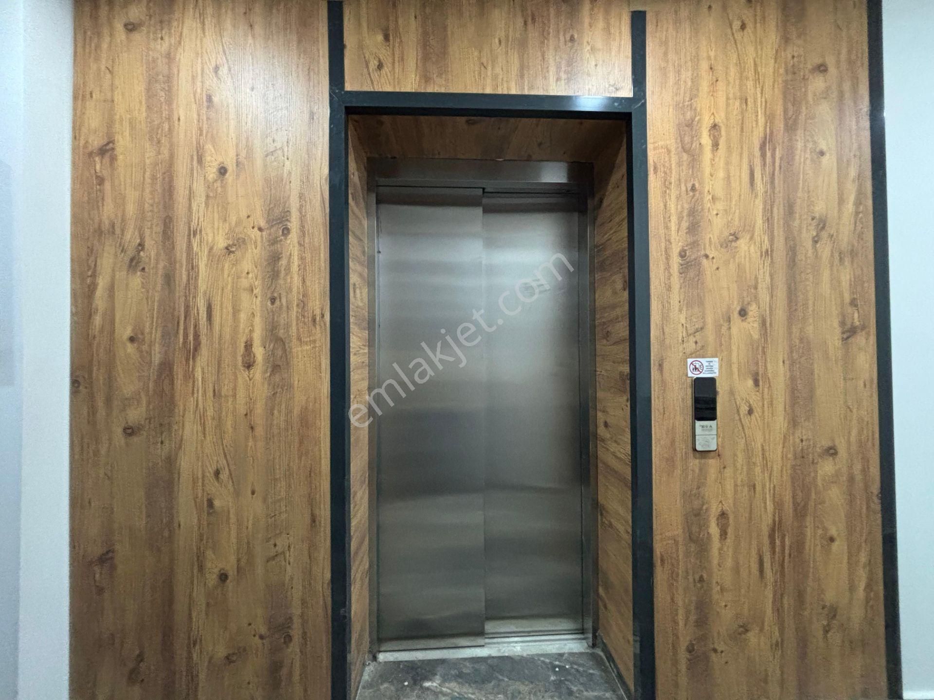 Yiğit'ten Kadıköyde 2+1 Yerden Isıtmalı Ara Kat Sıfır Lüx Daire - Görsel 31