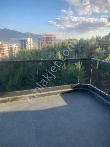 Bornova Evka 3 Mahallesinde Site İçinde 4+1 Kiralık Lüks Daire - Görsel 17