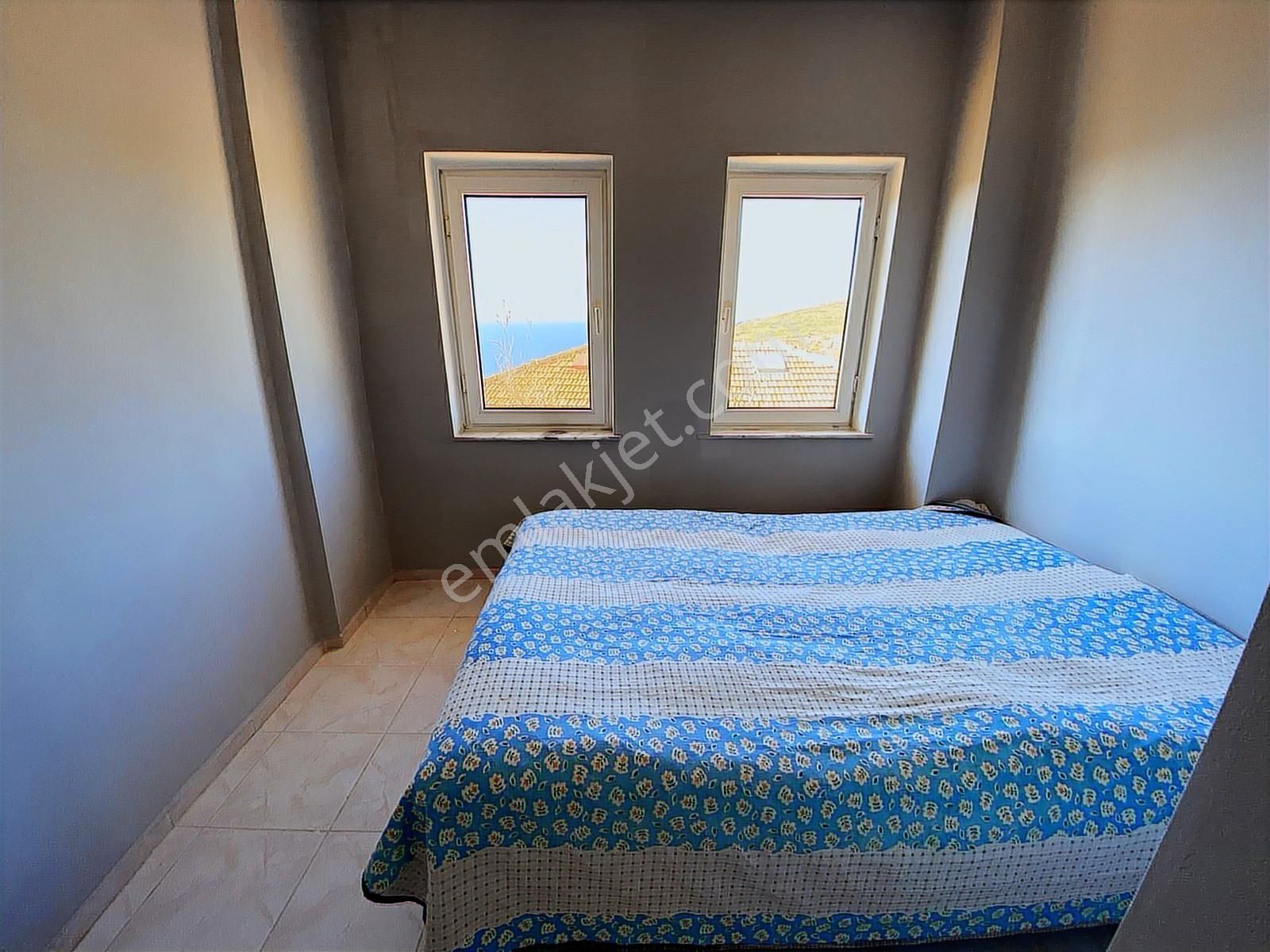 Çeşme Kleopatra Koyu'nda Satılık Bahçeli 3+1 Dubleks Villa - Görsel 34