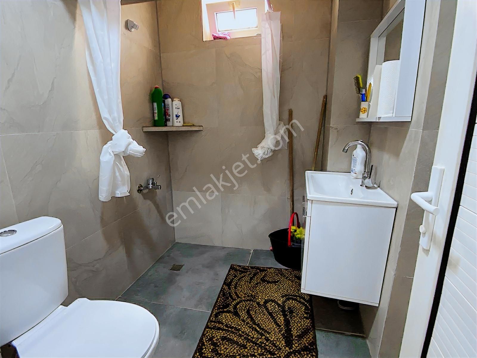 Çeşme Kleopatra Koyu'nda Satılık Bahçeli 3+1 Dubleks Villa - Görsel 30