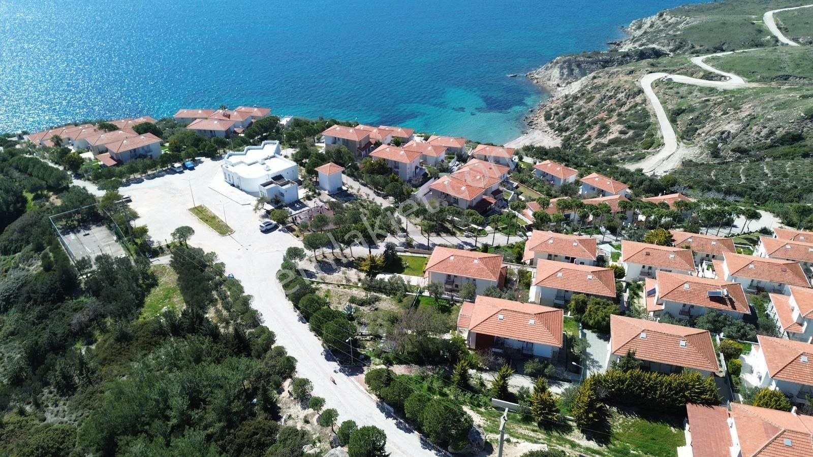 Çeşme Kleopatra Koyu'nda Satılık Bahçeli 3+1 Dubleks Villa - Görsel 17