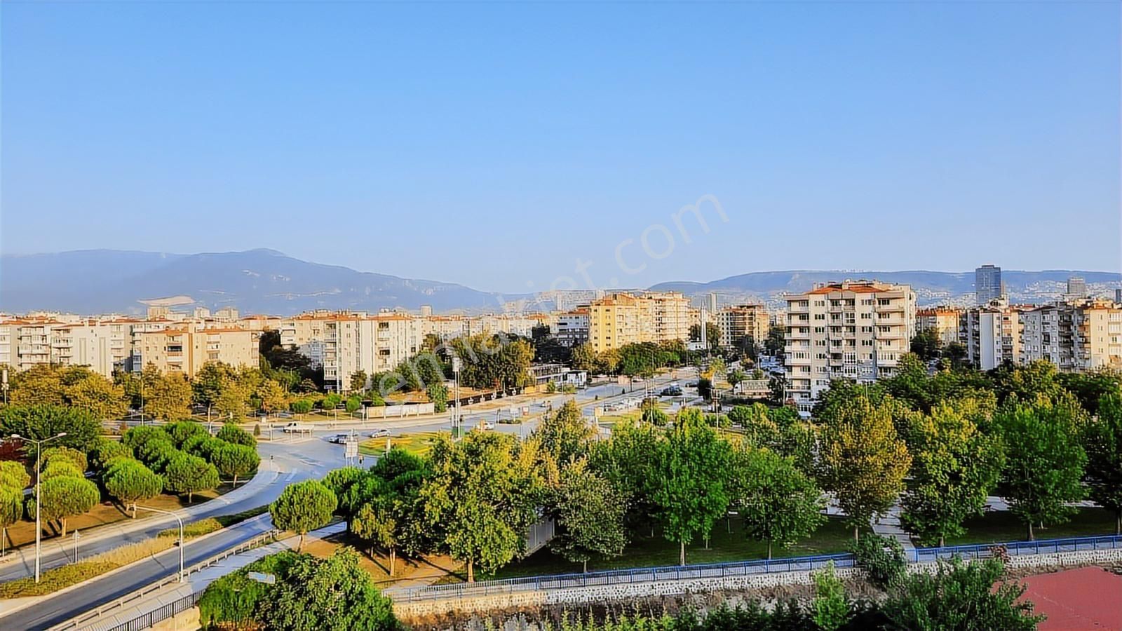 Osmangazi'de Site İçerisinde,park Manzaralı Ebeveyn Banyolu 3+1 - Görsel 26