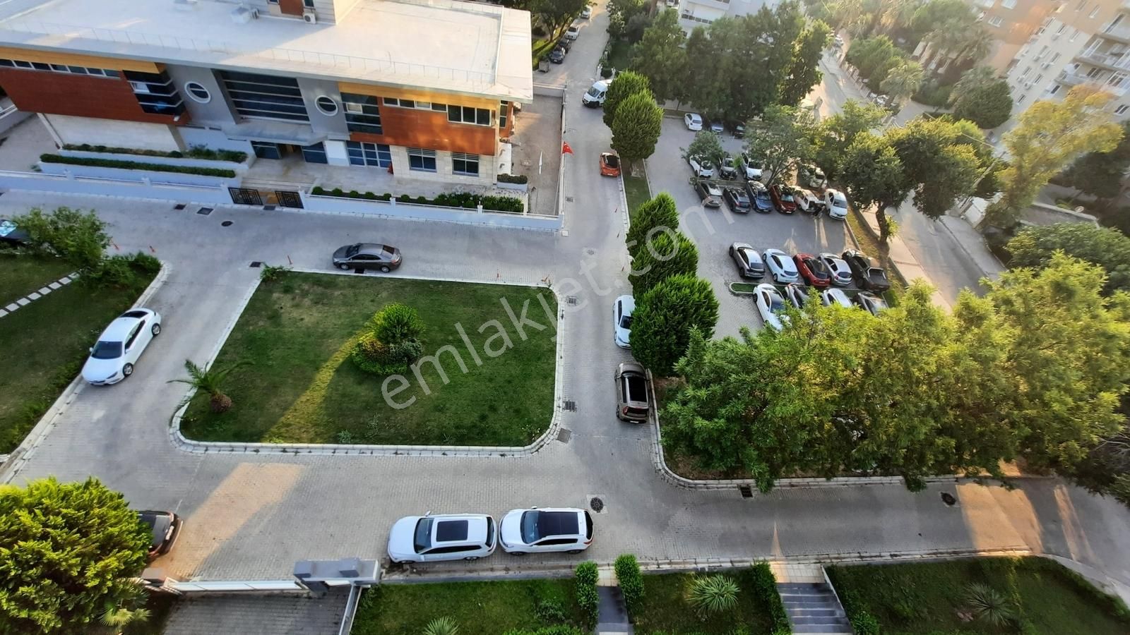 Osmangazi'de Site İçerisinde,park Manzaralı Ebeveyn Banyolu 3+1 - Görsel 18