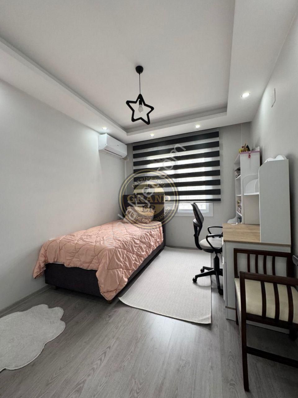 Mersin Mezitli Akdeniz Mah., Eşyalı Satılık 4+1 Daire - Görsel 15