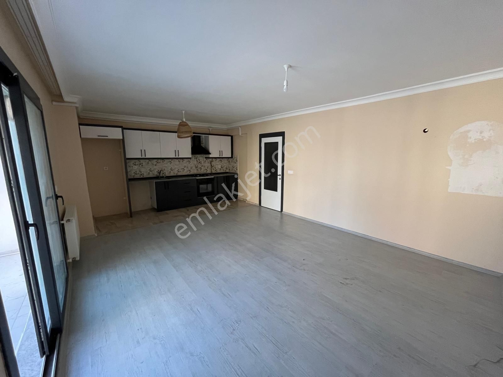 İzmir Çiğili Şirintepede 3+1 Satılık Daire - Görsel 2