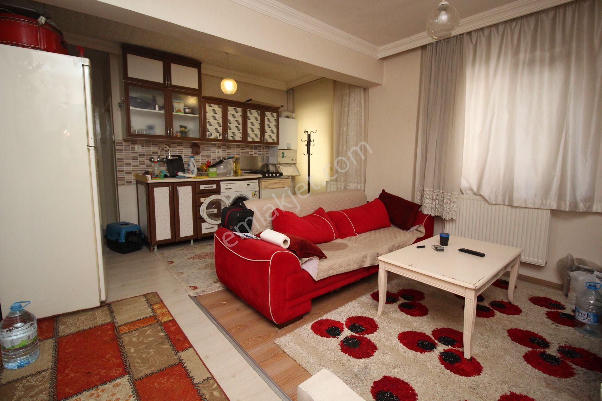 Emre Emlak'tan Kazım Karabekir'de Eşyalı Yatırımlık Satılık 2+1 Daire - Görsel 4