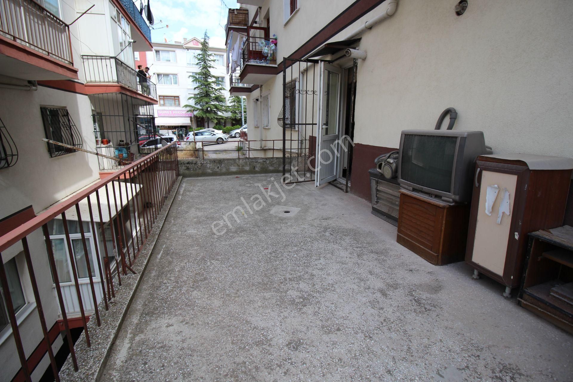 Emre Emlak'tan Kazım Karabekir'de Eşyalı Yatırımlık Satılık 2+1 Daire - Görsel 13