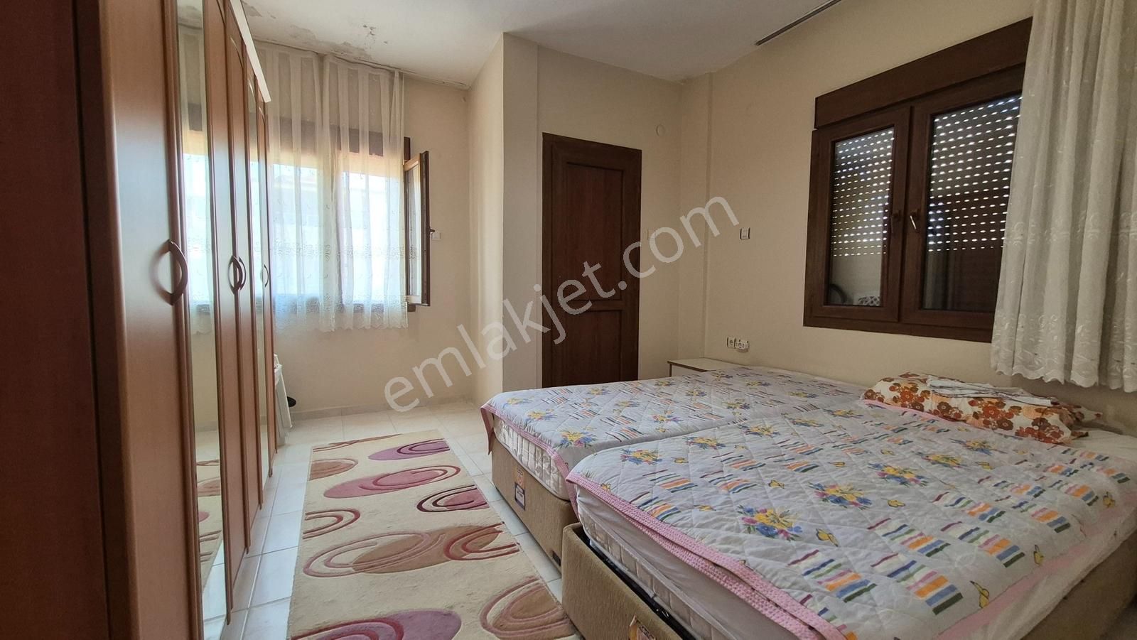 Gümüldür Atatürk Mah. Bahçeli Teraslı 5+1 Tripleks Villa - Görsel 31