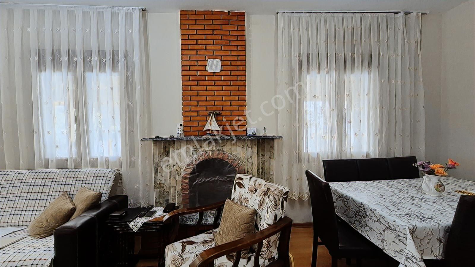 Gümüldür Atatürk Mah. Bahçeli Teraslı 5+1 Tripleks Villa - Görsel 30