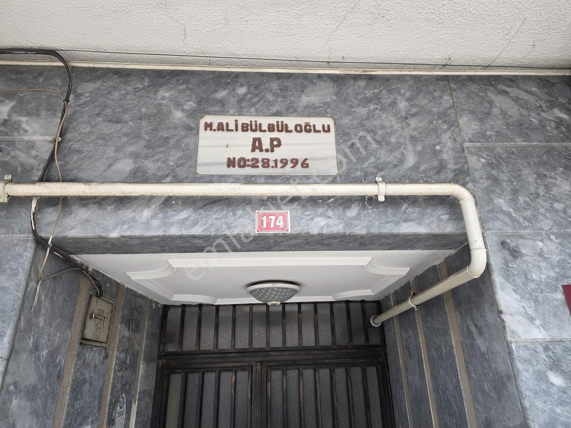 2 Nolu Beşirli'de Ana Cadde Üzeri Deniz Manzaralı Kiralık Daire - Görsel 6