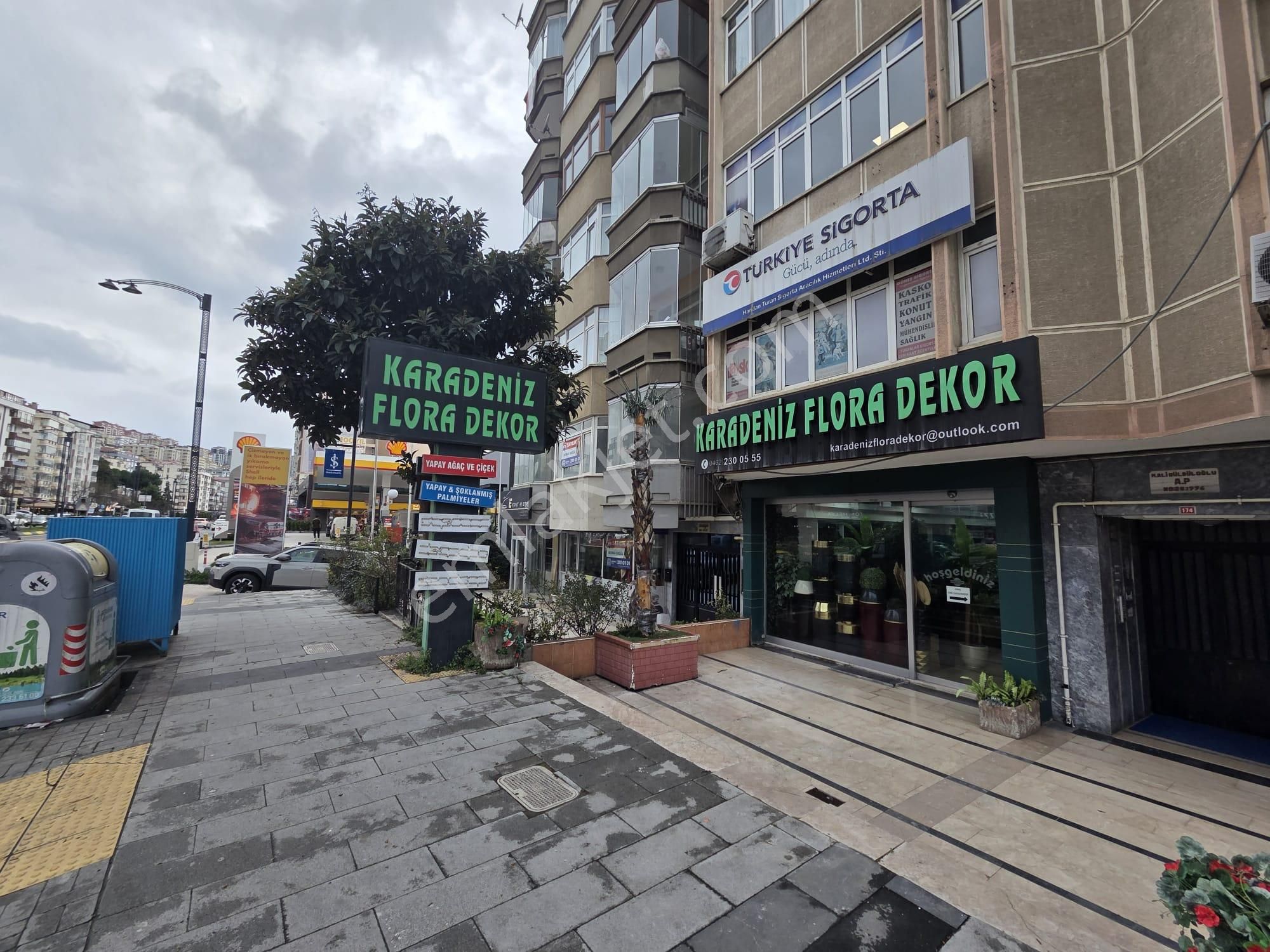 2 Nolu Beşirli'de Ana Cadde Üzeri Deniz Manzaralı Kiralık Daire - Görsel 3