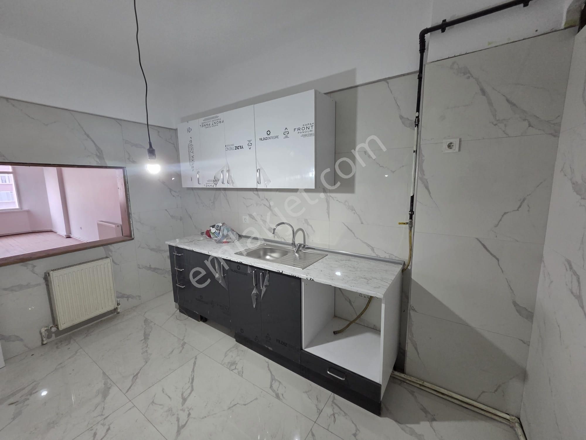 2 Nolu Beşirli'de Ana Cadde Üzeri Deniz Manzaralı Kiralık Daire - Görsel 20