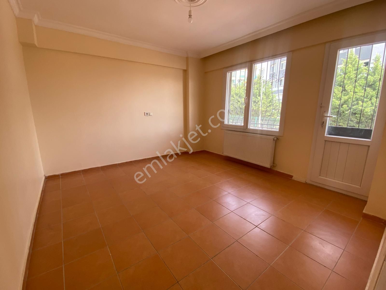 Menemen'de Çevre Yoluna Yakın Doğalgazlı Kiralık 3+1 Daire - Görsel 14