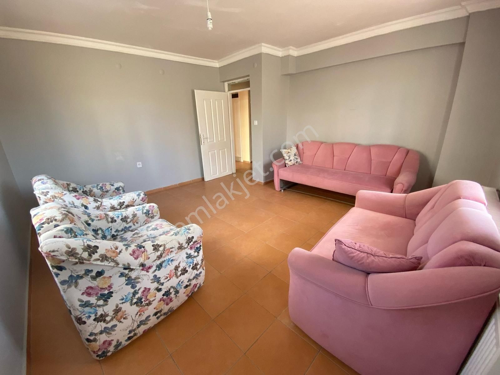 Menemen'de Çevre Yoluna Yakın Doğalgazlı Kiralık 3+1 Daire - Görsel 20