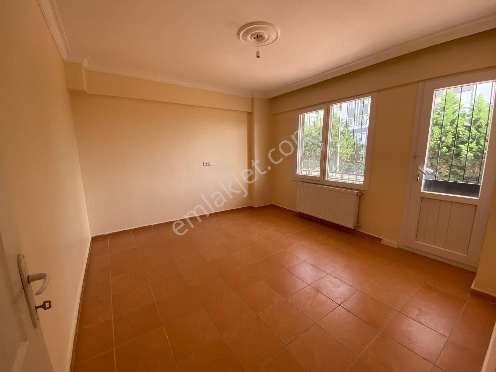 Menemen'de Çevre Yoluna Yakın Doğalgazlı Kiralık 3+1 Daire - Görsel 19