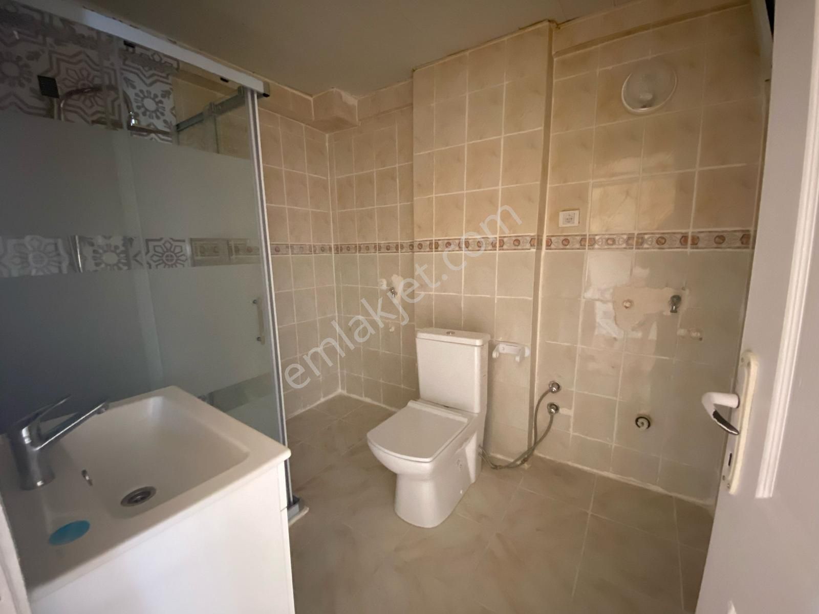 Menemen'de Çevre Yoluna Yakın Doğalgazlı Kiralık 3+1 Daire - Görsel 10