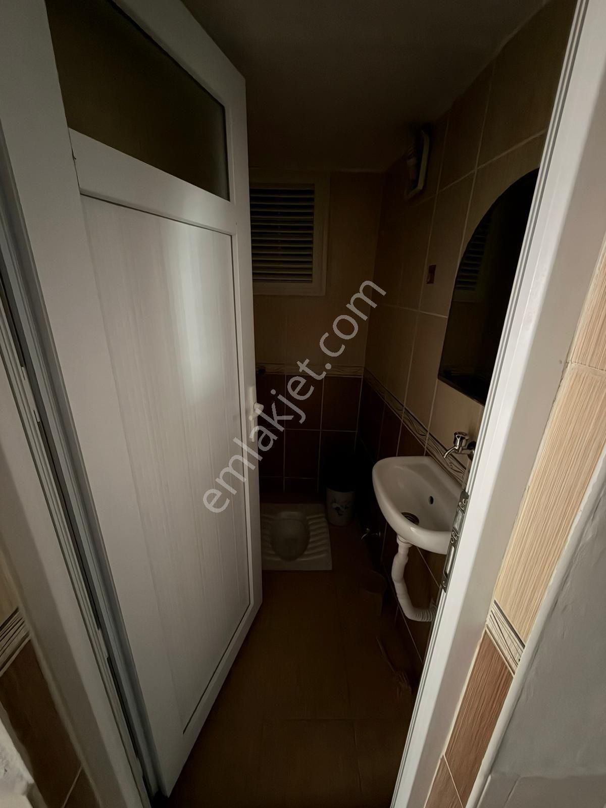 Buca Fırat Mah. 2+1 95 M2 Kapalı Mutfak Doğalgazlı Kiralık Daire - Görsel 4