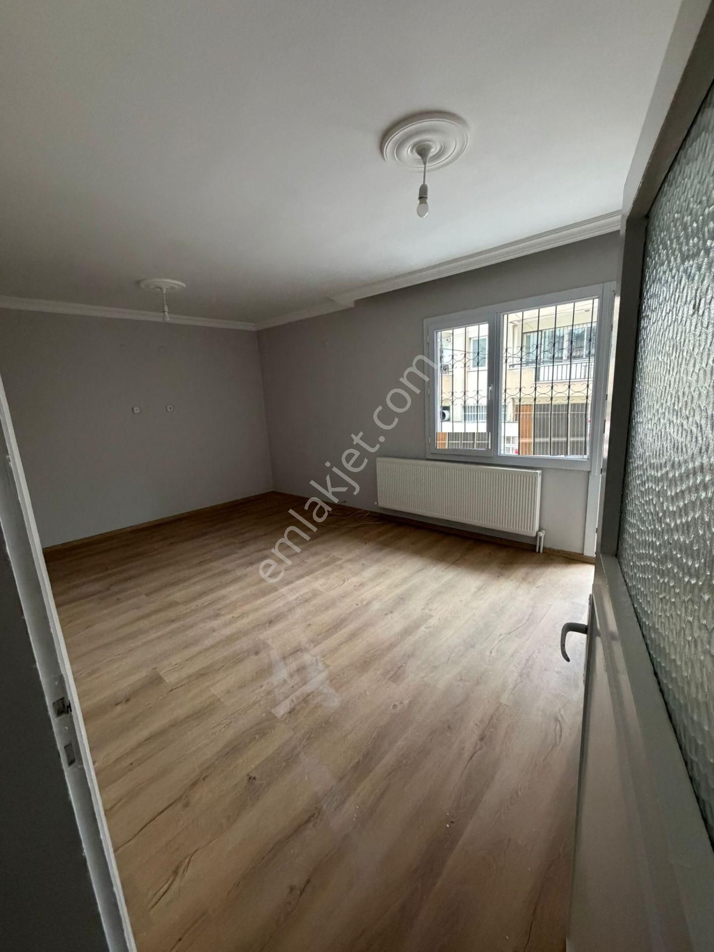 Buca Fırat Mah. 2+1 95 M2 Kapalı Mutfak Doğalgazlı Kiralık Daire