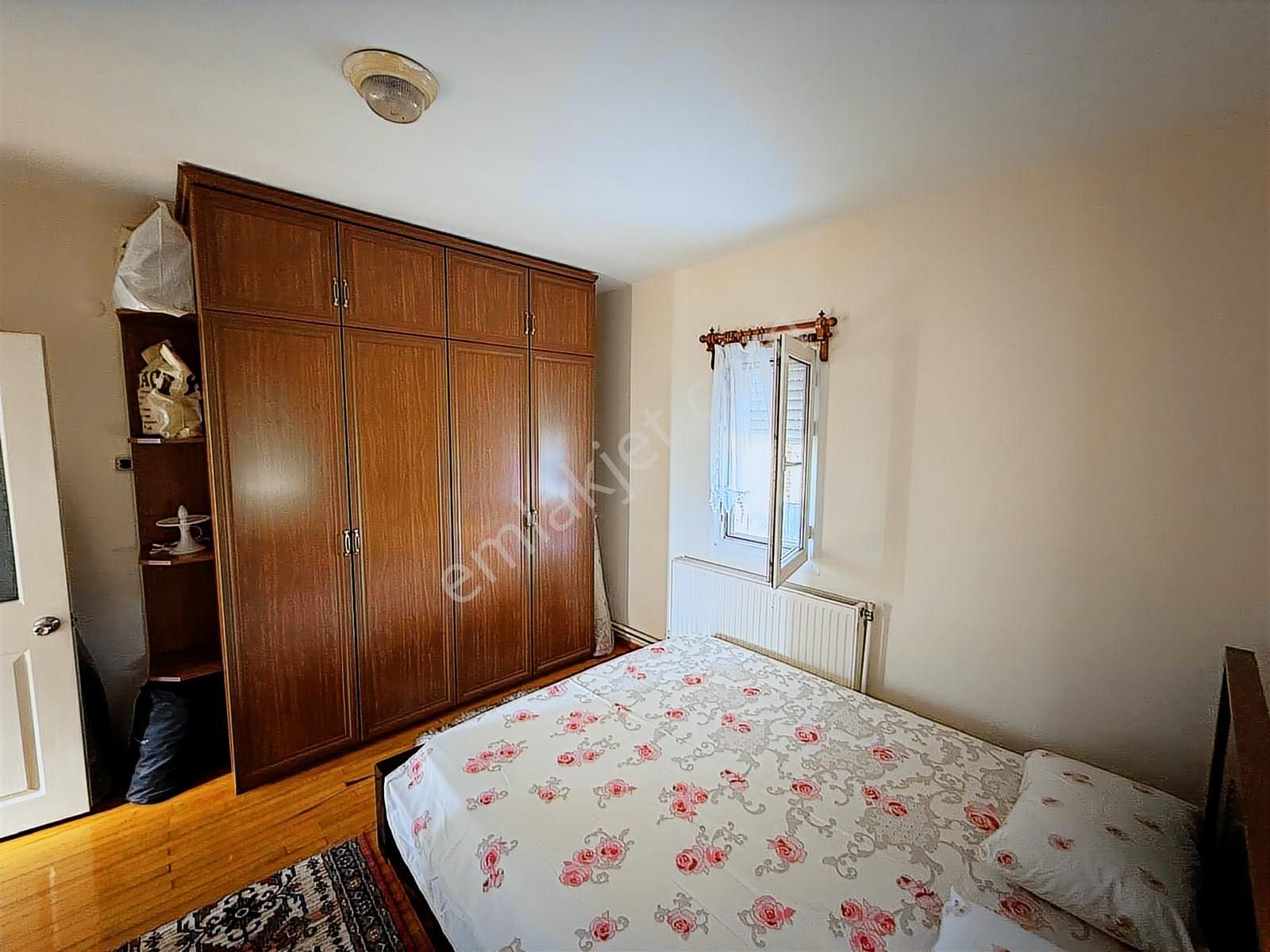 Kemalpaşa Armutlu Cadde Üstü Havuzlu Satılık Villa - Görsel 8