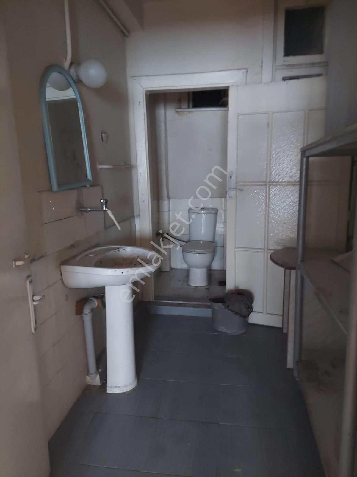 Konak'ta Cadde Üzeri Satılık Tabela Değeri Yüksek 3+1 Daire - Görsel 16