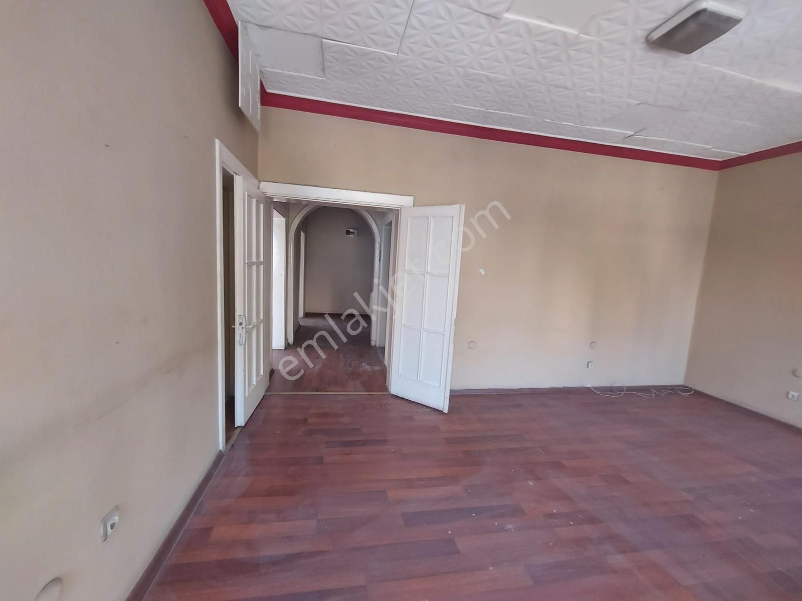 Konak'ta Cadde Üzeri Satılık Tabela Değeri Yüksek 3+1 Daire - Görsel 4