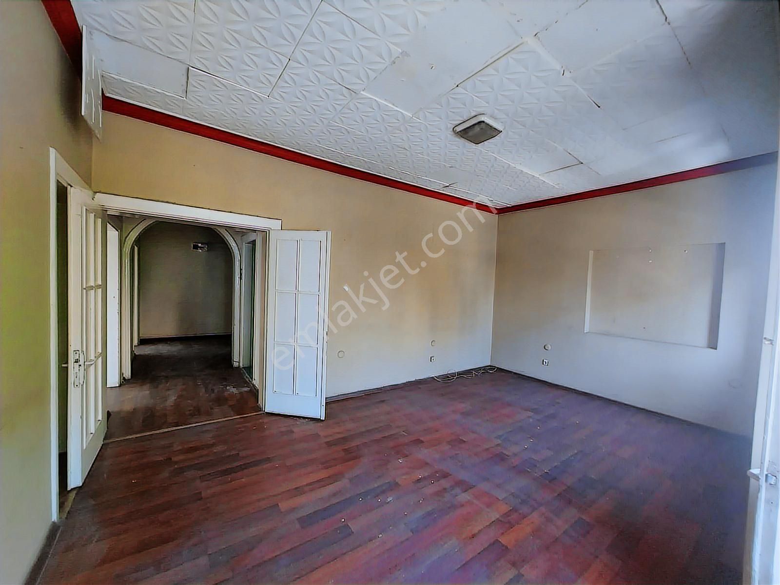 Konak'ta Cadde Üzeri Satılık Tabela Değeri Yüksek 3+1 Daire - Görsel 6