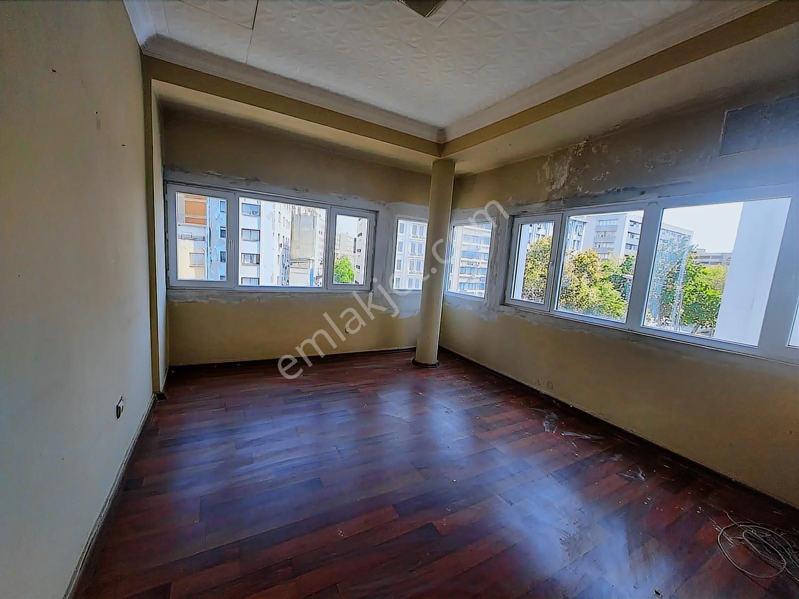 Konak'ta Cadde Üzeri Satılık Tabela Değeri Yüksek 3+1 Daire - Görsel 24