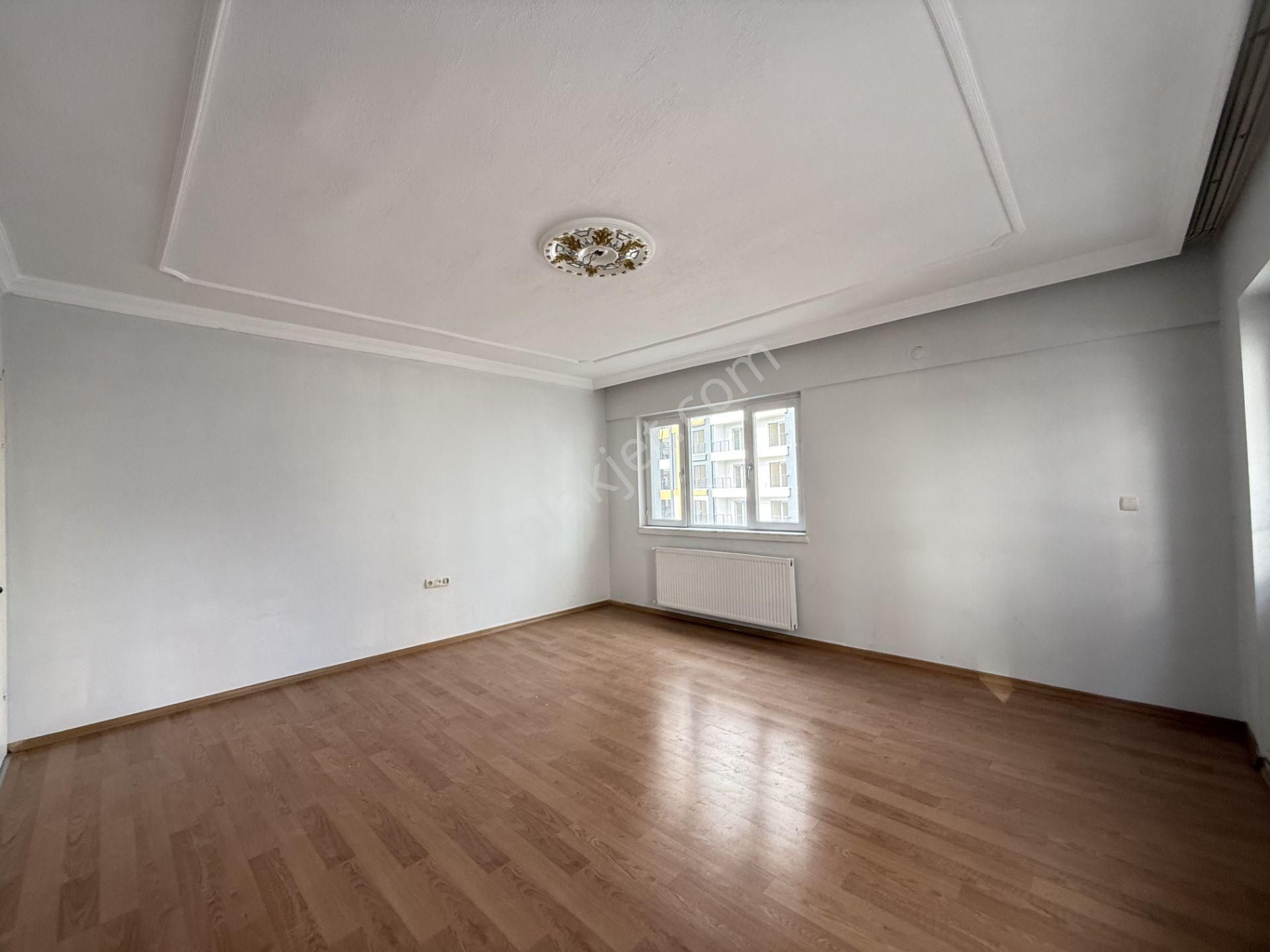 Kalecik Emlak'tan Ara Katta E.banyolu Kilerli Geniş 3+1 Daire - Görsel 7