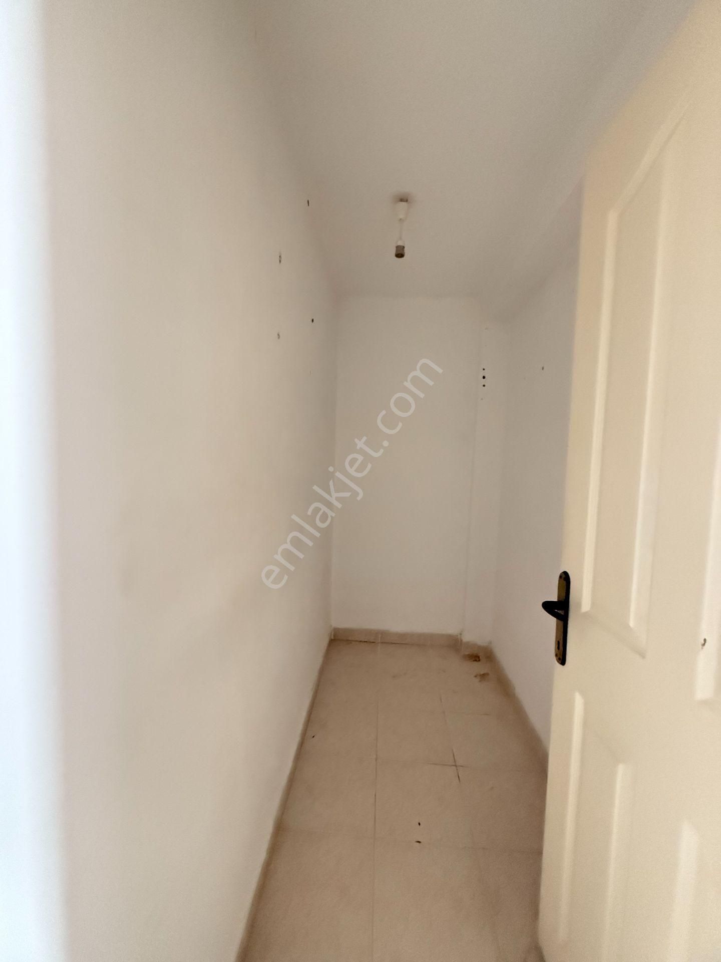 Kalecik Emlak'tan Ara Katta E.banyolu Kilerli Geniş 3+1 Daire - Görsel 24