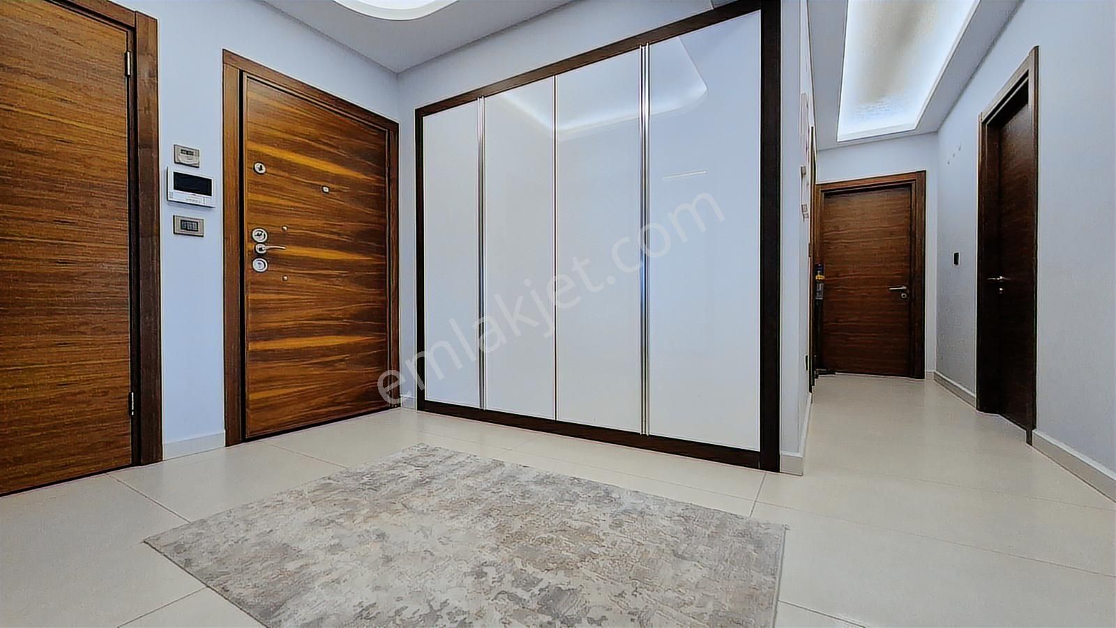 Form Bornova Yakını Onag Yaşam Evleri Sitesinde 3+1 Lüks Daire - Görsel 2