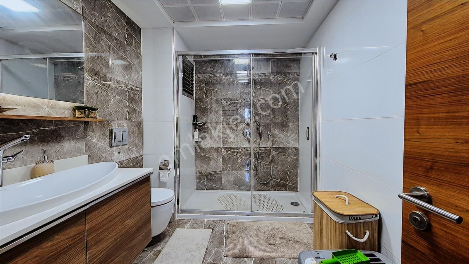 Form Bornova Yakını Onag Yaşam Evleri Sitesinde 3+1 Lüks Daire - Görsel 22