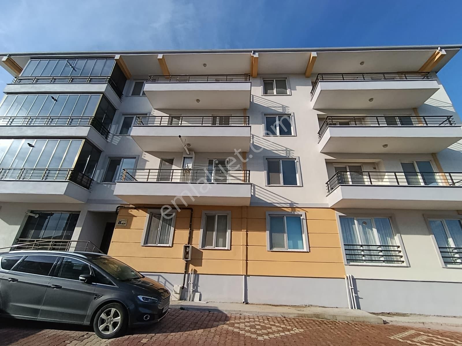 Kerim'den Kiralık Ayvacık'da 2+1 Asansörlü Kombili Daire - Görsel 2