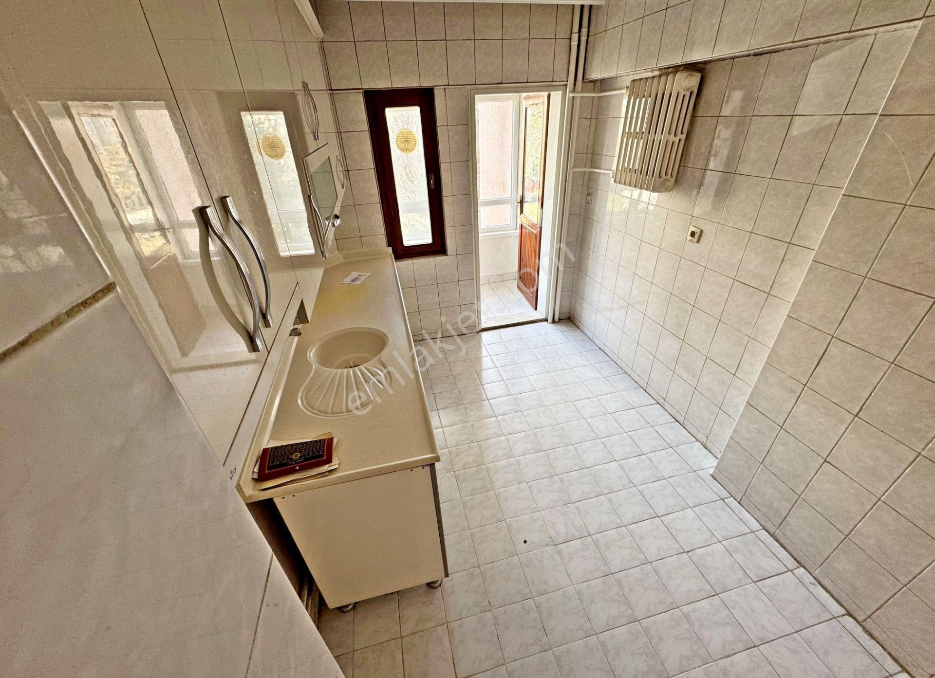 Gold Emlaktan Etlik Lisesi Yakını Site İçerisinde Asansörlü Uygun Fiyata Satılık 3+1 Daire - Görsel 24