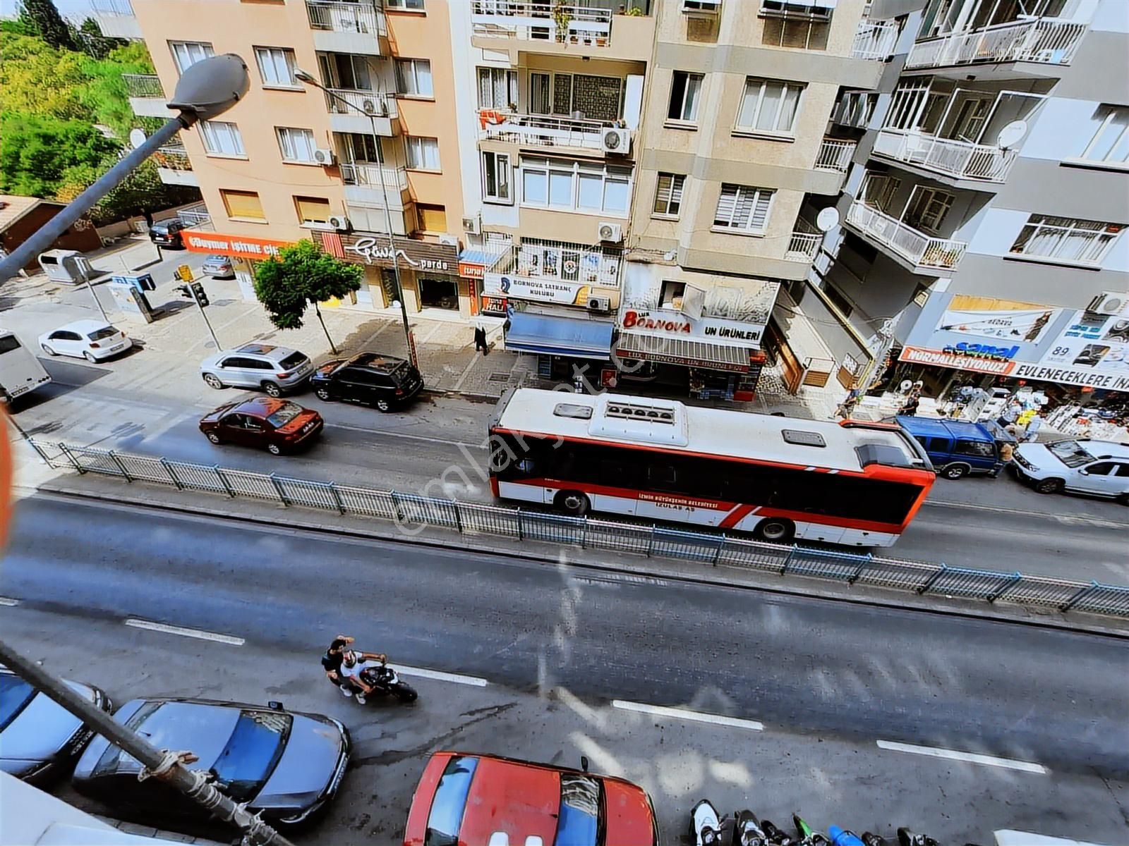 Bornova Merkezde Doğalgazlı Çok Ferah Ara Kat 3+1 Daire - Görsel 28