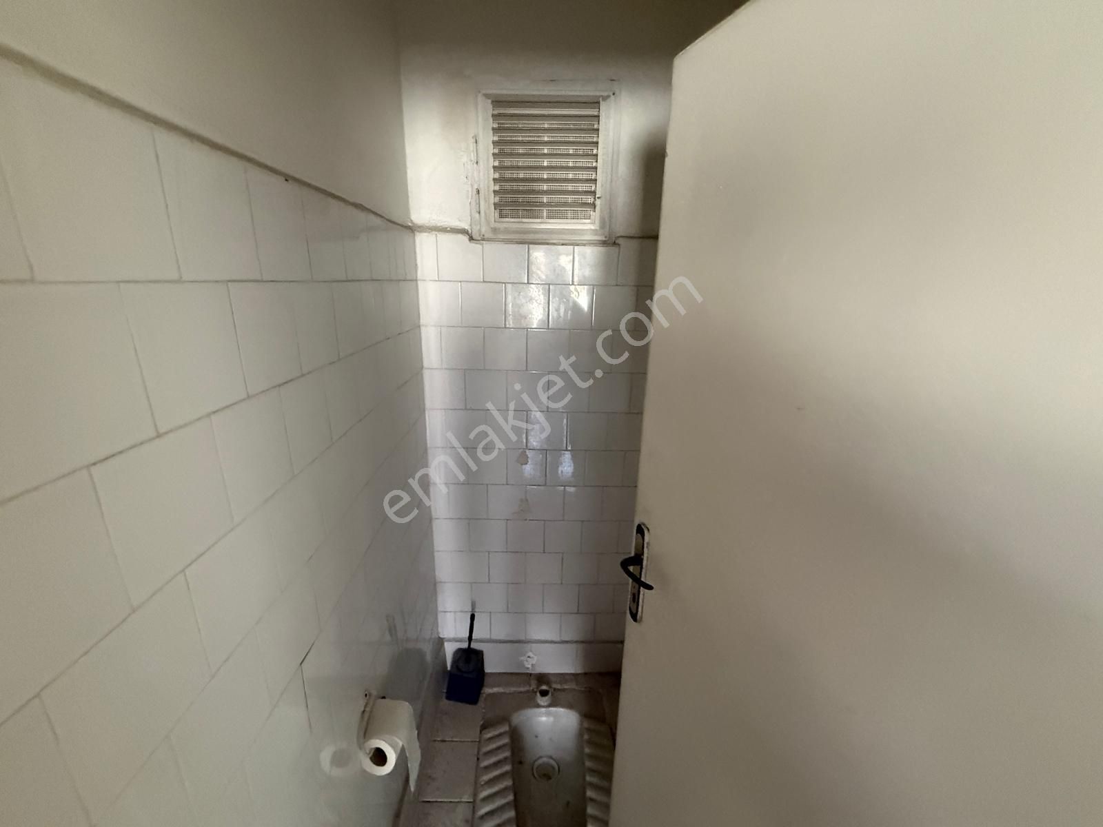 Sincan Çarşı Merkez Ankara Cd. Katta 1+1 Geniş Ofis - Görsel 13