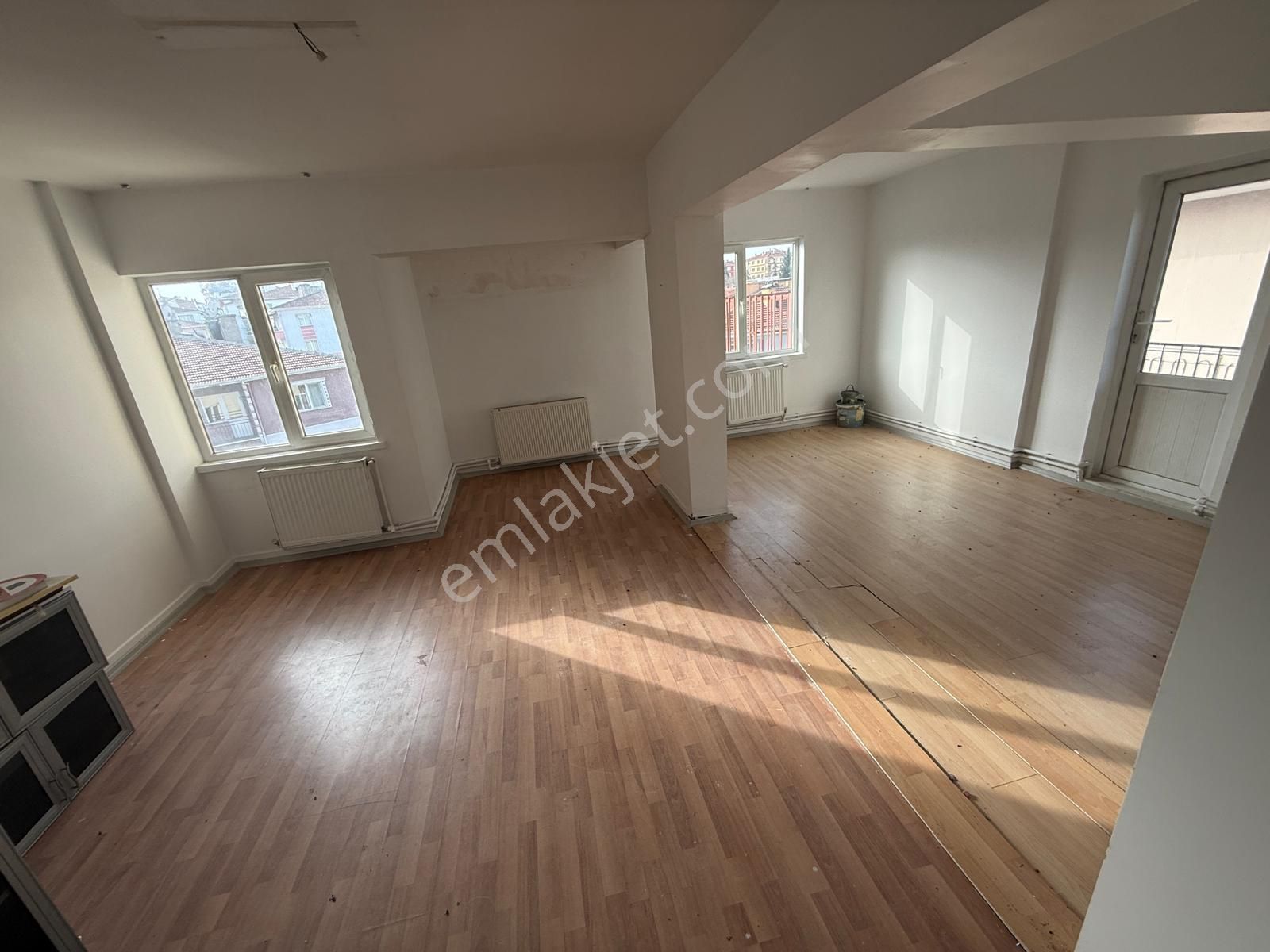 Sincan Çarşı Merkez Ankara Cd. Katta 1+1 Geniş Ofis - Görsel 8