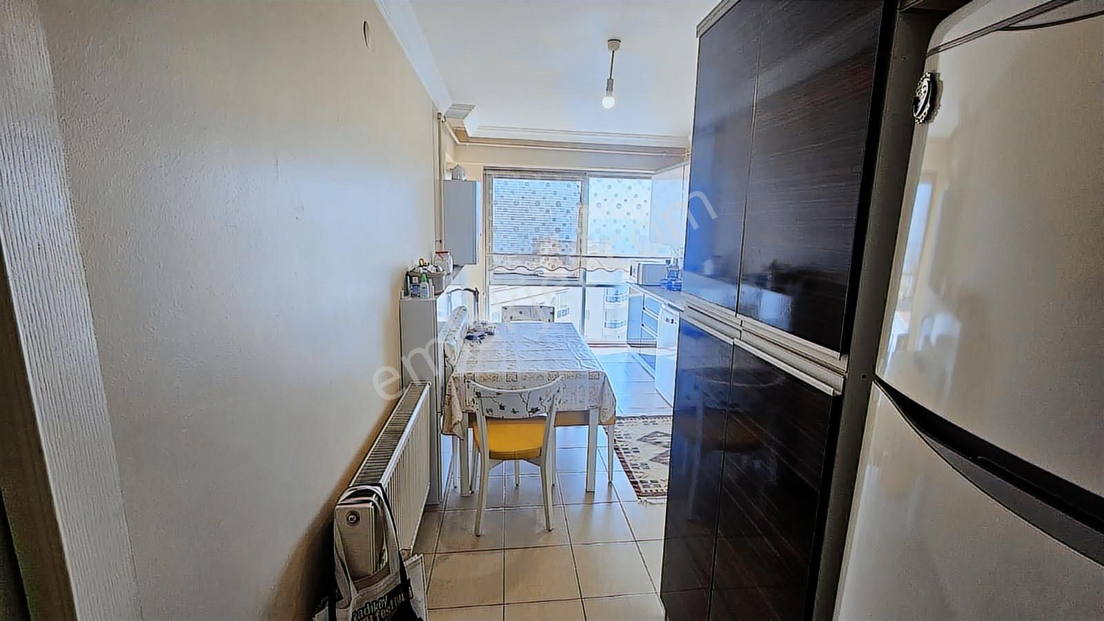 Körfez Mahallesinde Deniz Manzaralı Geniş Köşe Satılık 3+1 Daire - Görsel 11