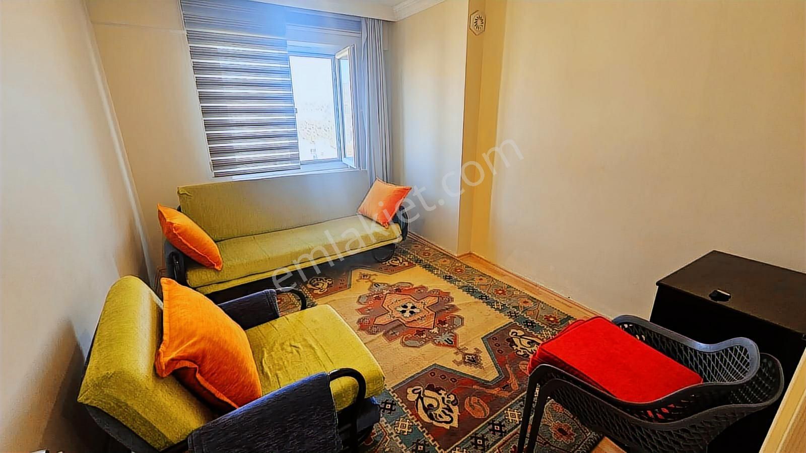 Körfez Mahallesinde Deniz Manzaralı Geniş Köşe Satılık 3+1 Daire - Görsel 12