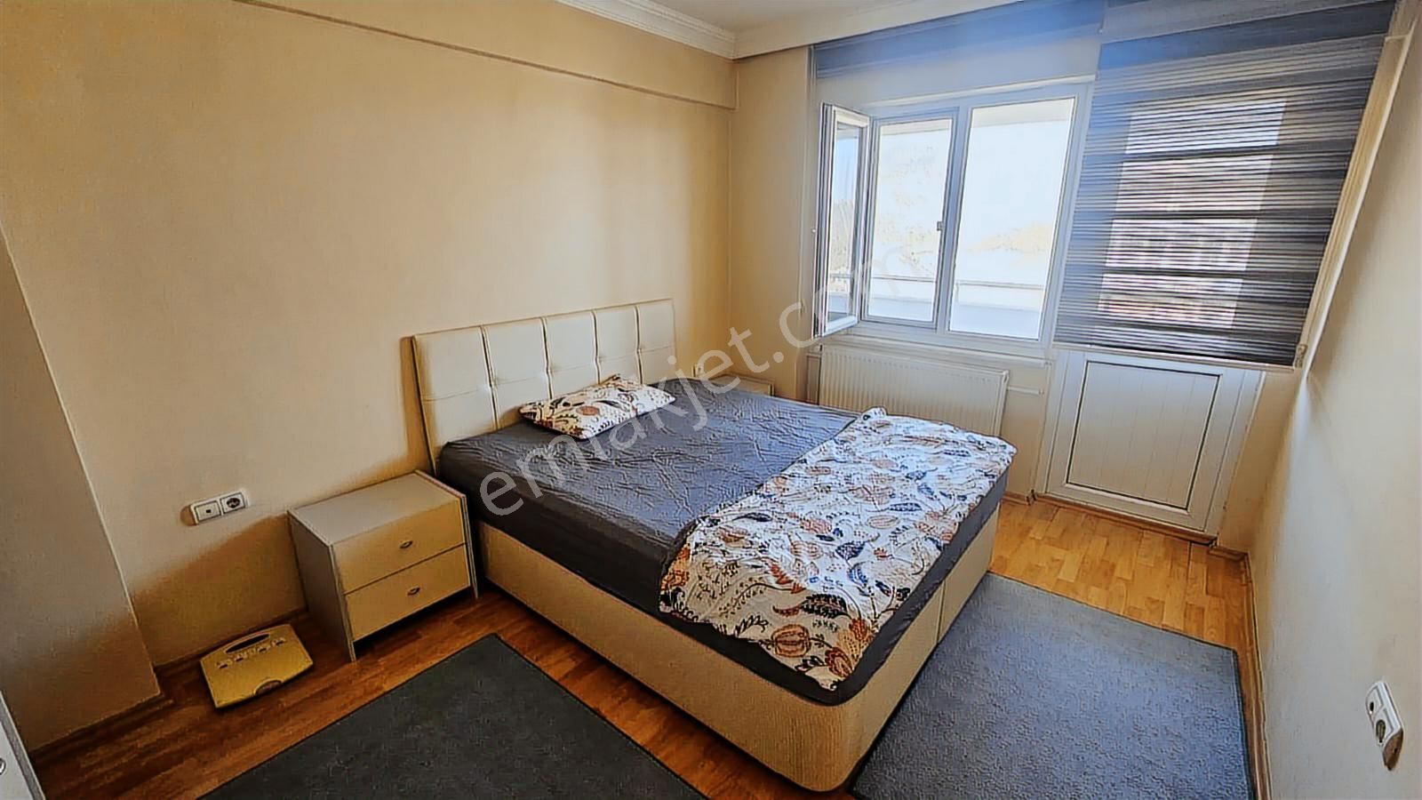 Körfez Mahallesinde Deniz Manzaralı Geniş Köşe Satılık 3+1 Daire - Görsel 10