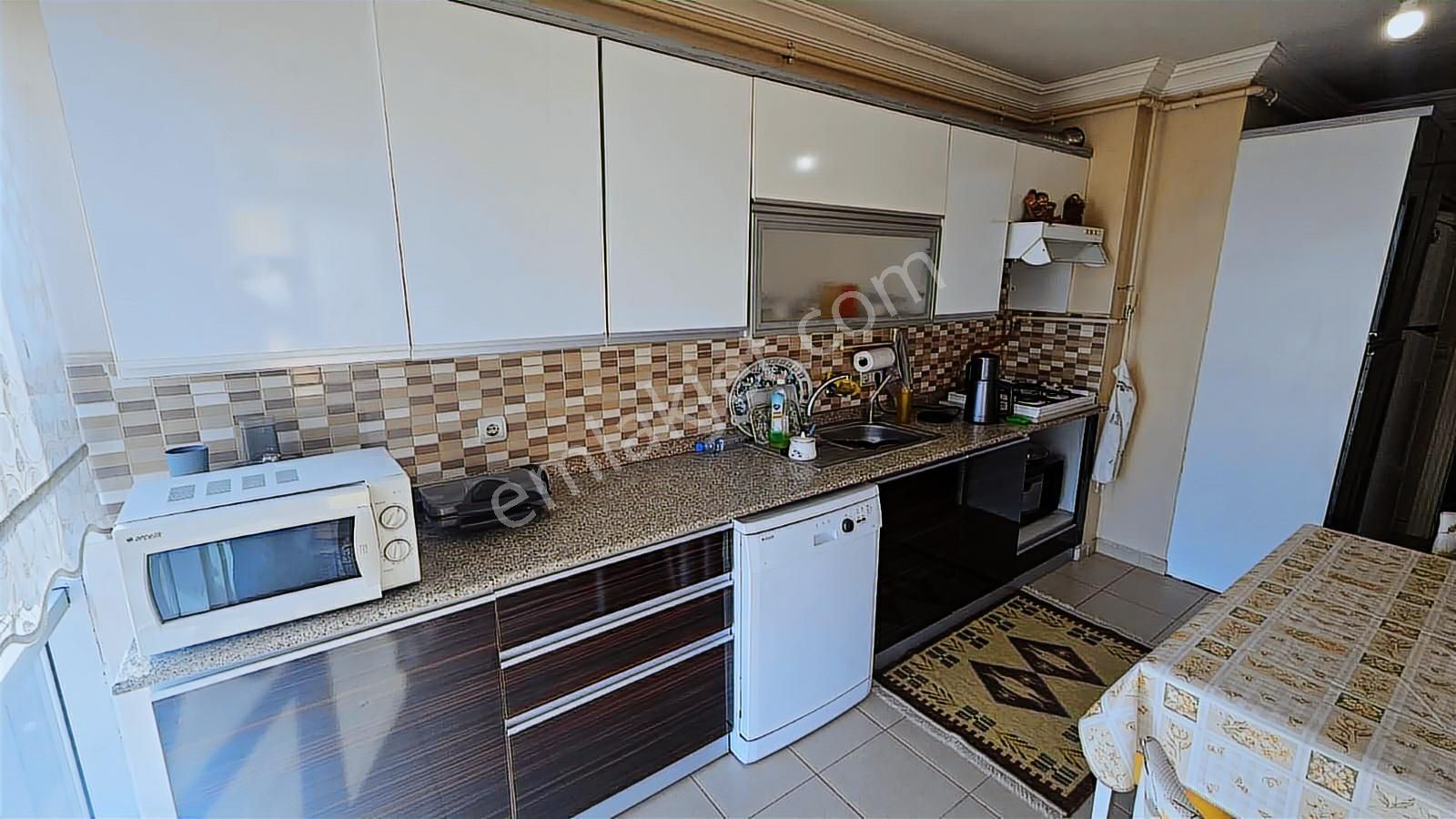 Körfez Mahallesinde Deniz Manzaralı Geniş Köşe Satılık 3+1 Daire - Görsel 25