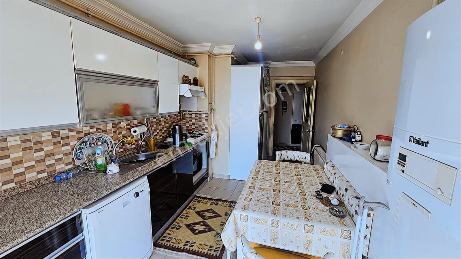 Körfez Mahallesinde Deniz Manzaralı Geniş Köşe Satılık 3+1 Daire - Görsel 23