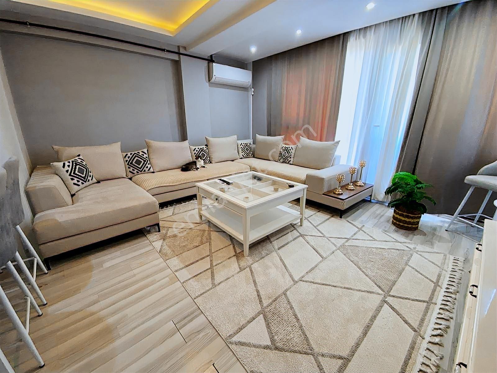 Buca Laleli'de Satılık Yeni Yapı Dubleks 3+1 Daire