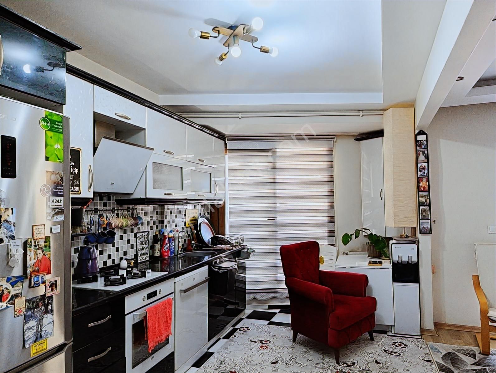 Buca Gediz Mahallesi'nde Merkezi Konumda 3+1 Satılık Daire - Görsel 20
