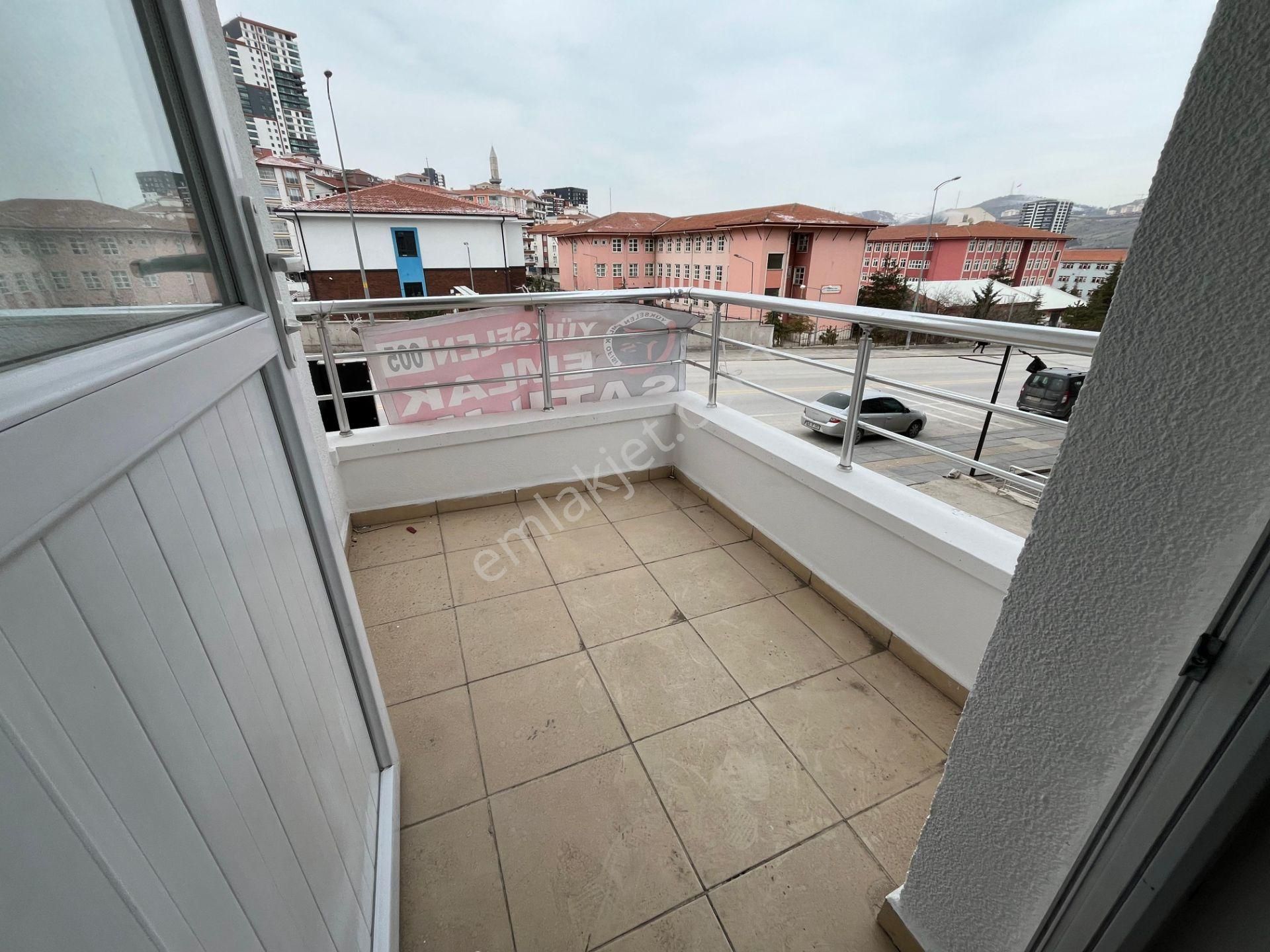 Ümitova Caddesinde 3+1 Full Yapılı 135 M2 - Görsel 25