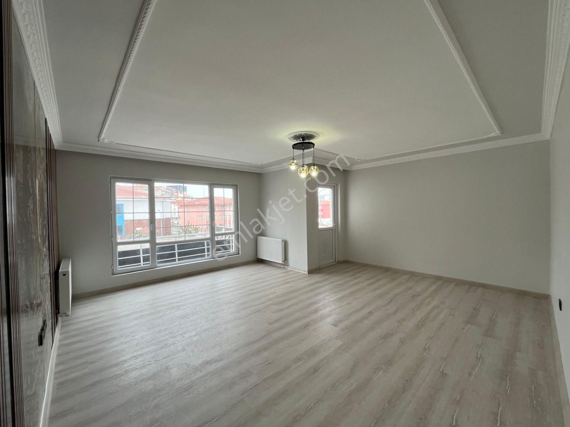 Ümitova Caddesinde 3+1 Full Yapılı 135 M2 - Görsel 2