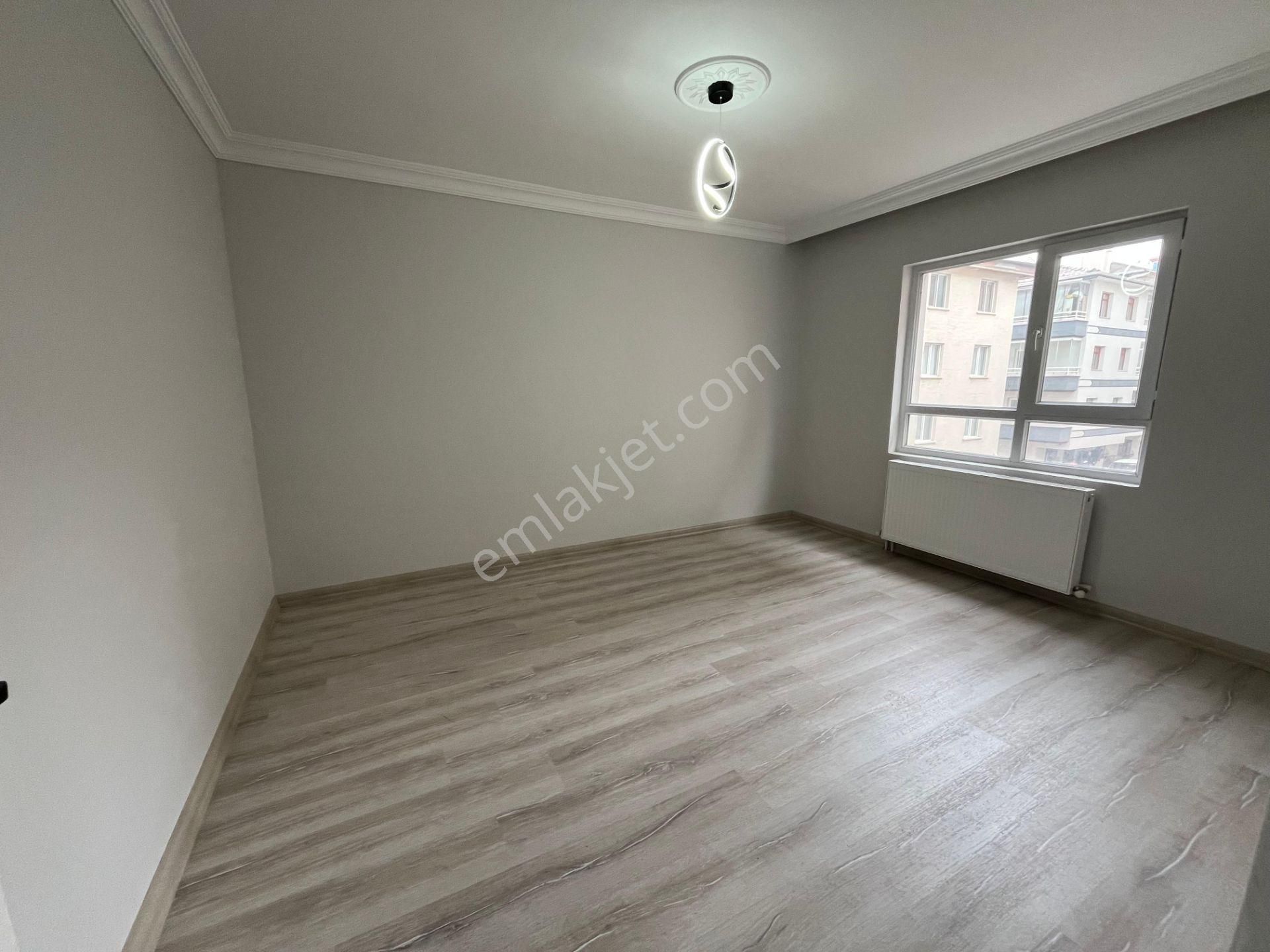 Ümitova Caddesinde 3+1 Full Yapılı 135 M2 - Görsel 10